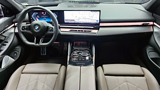 BMW 5-SERIES G60 2023