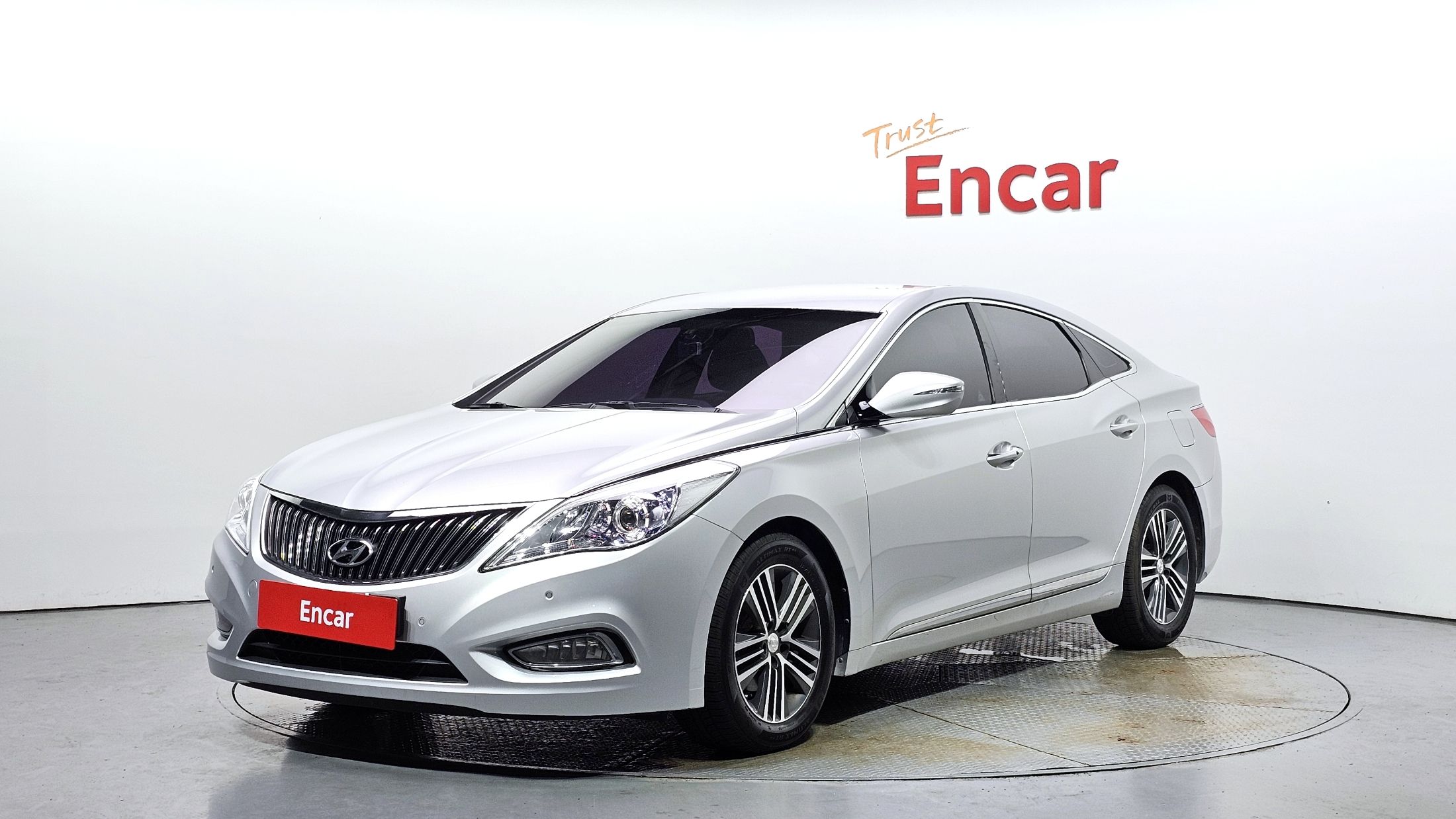 HYUNDAI GRANDEUR HG 2014