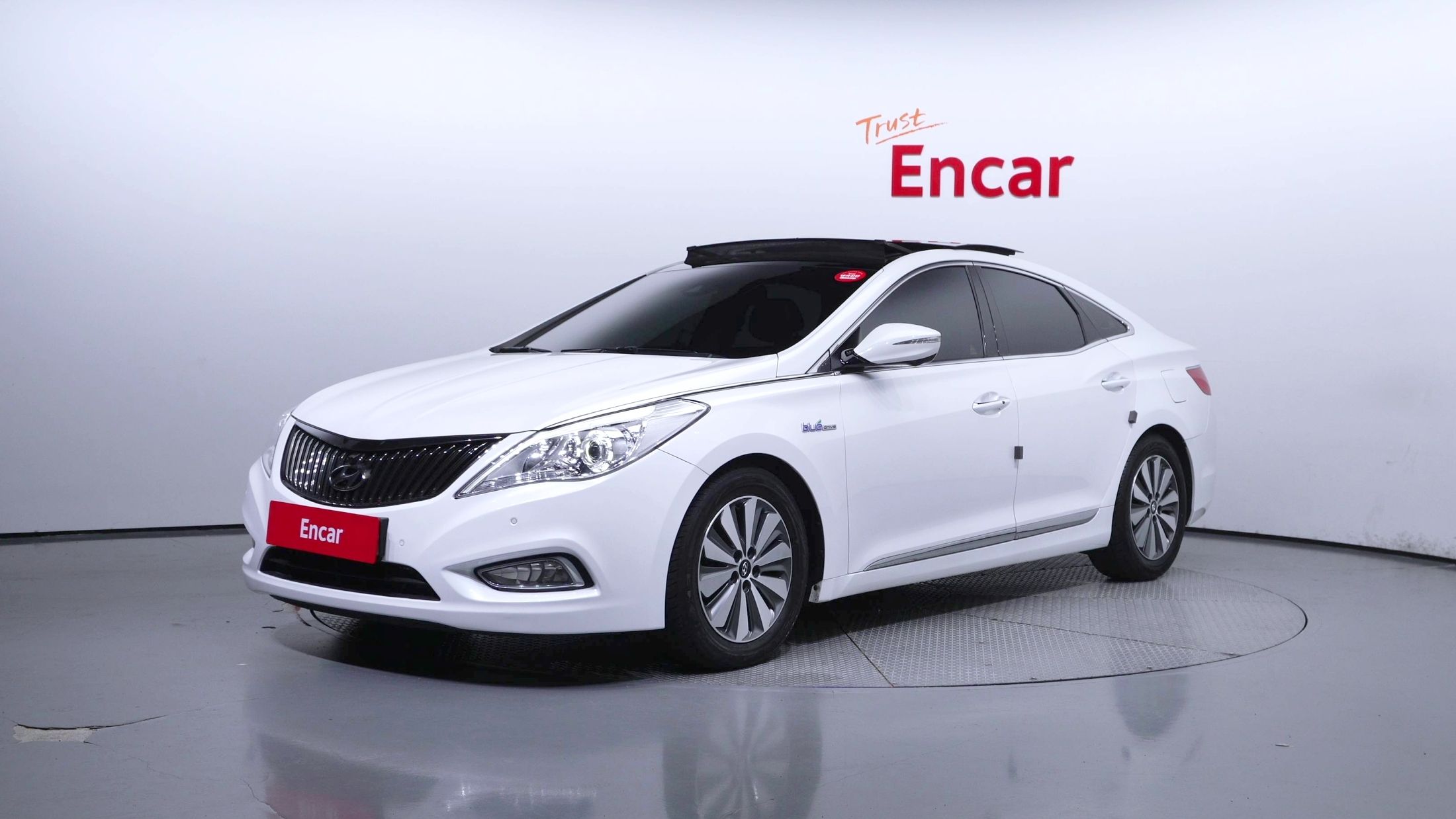 HYUNDAI GRANDEUR HG HYBRID 2014