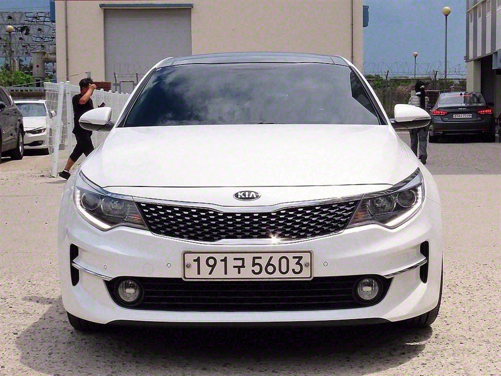 KIA K5 2016