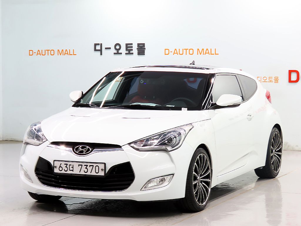 HYUNDAI VELOSTER 2012