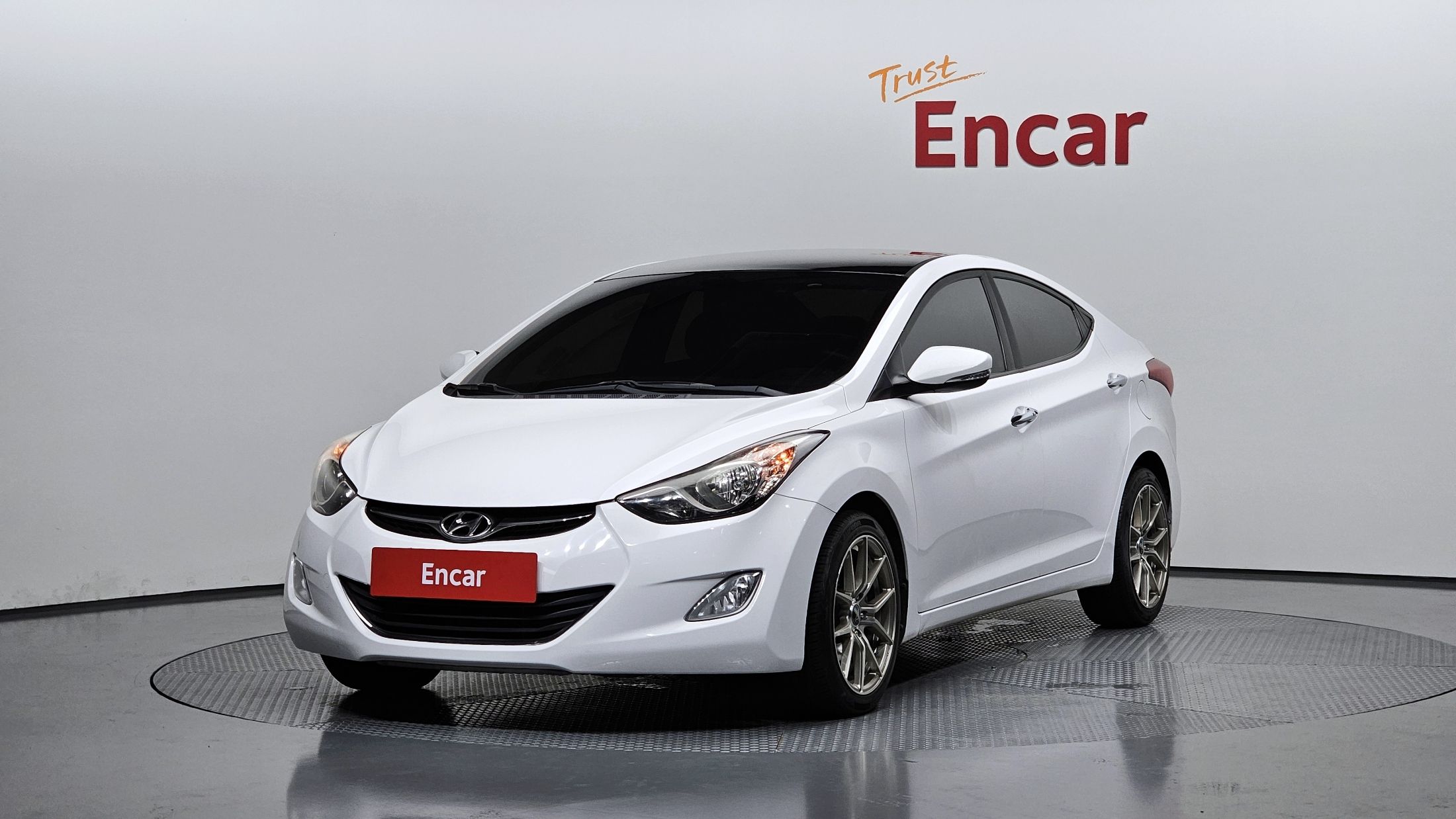 HYUNDAI AVANTE MD 2012
