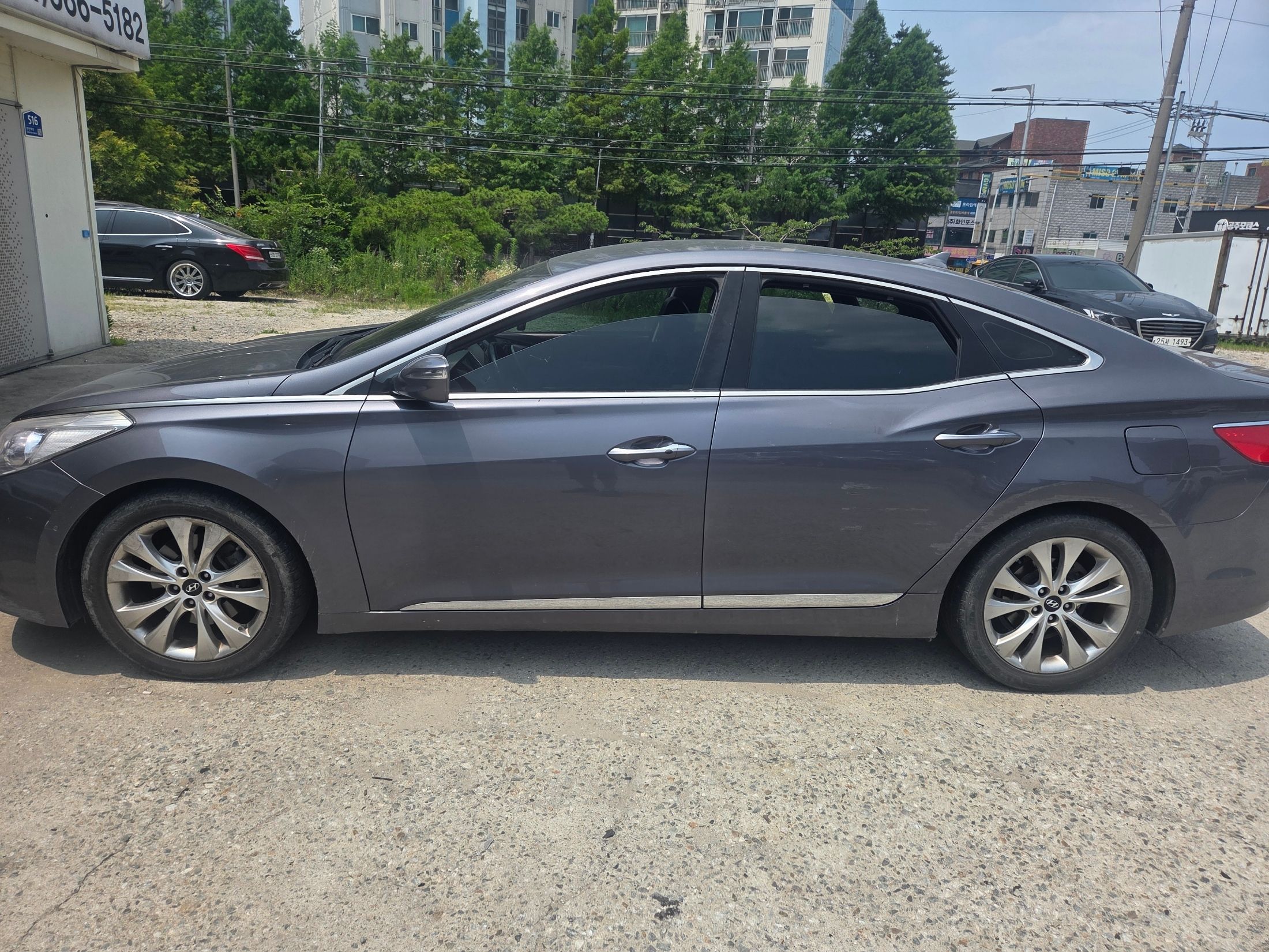 HYUNDAI GRANDEUR HG 2012