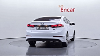 HYUNDAI AVANTE AD 2016