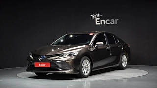 TOYOTA CAMRY XV70  2.5 LE Hybrid 2019