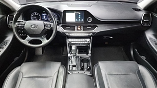 HYUNDAI GRANDEUR IG 2017