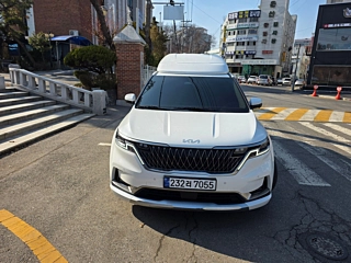 KIA CARNIVAL 2023