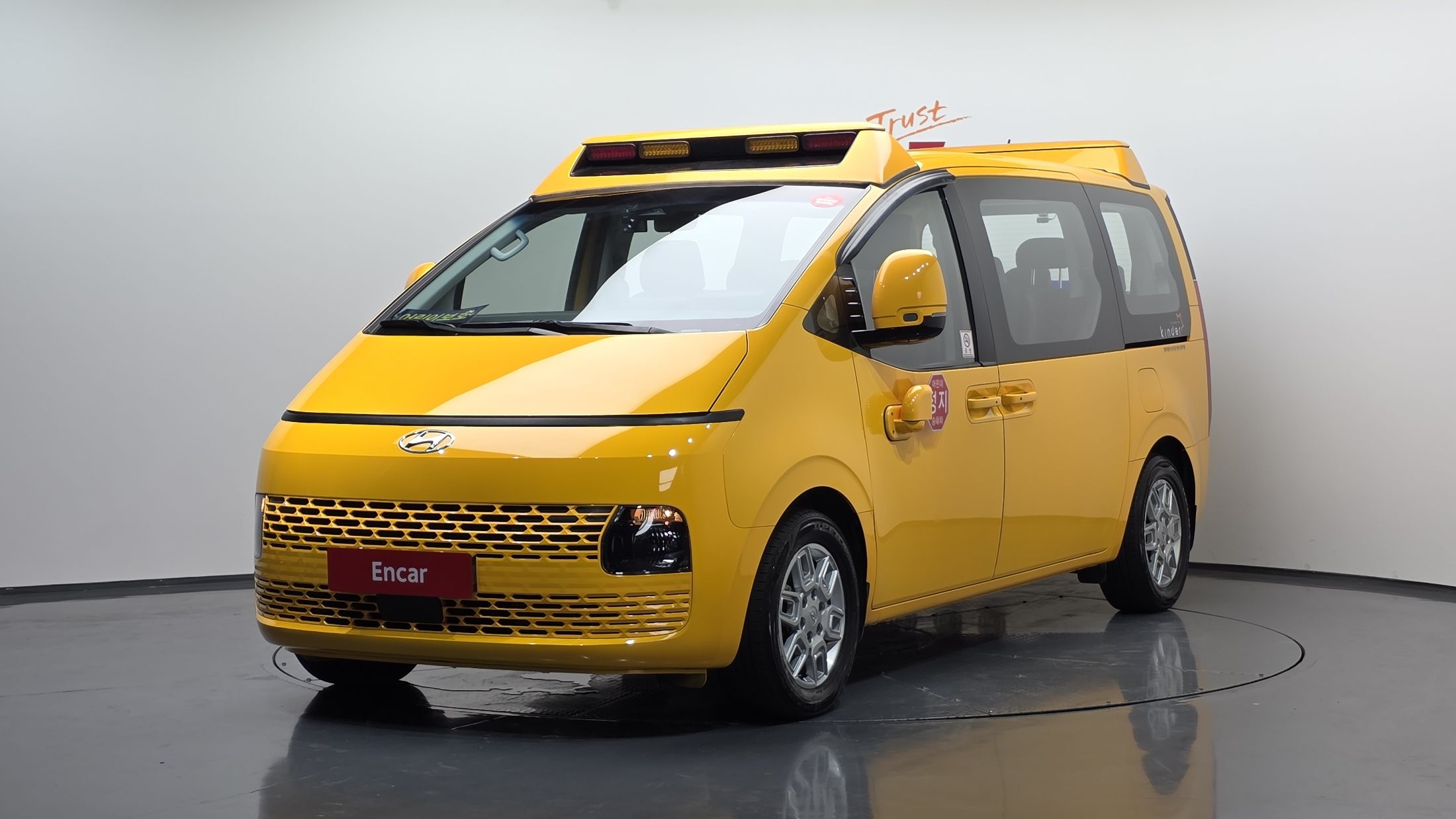 HYUNDAI STARIA 2022