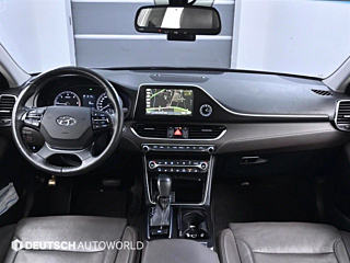 HYUNDAI GRANDEUR IG 2017