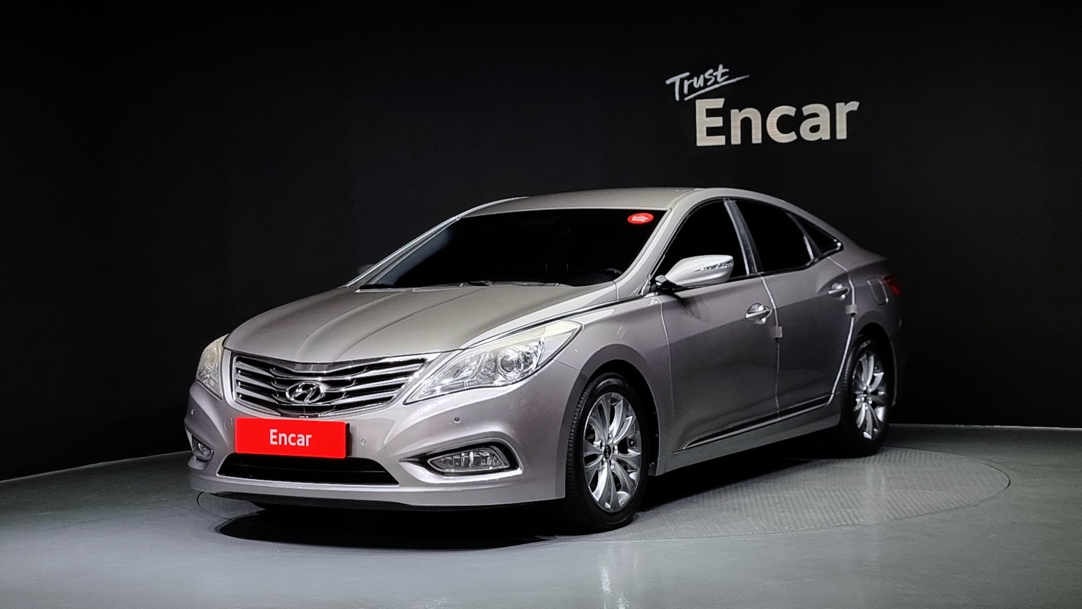 HYUNDAI GRANDEUR HG 2012