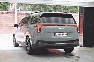 KIA CARNIVAL 2024