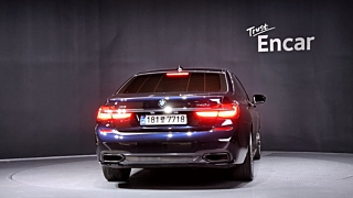 BMW 7-SERIES G11 2017