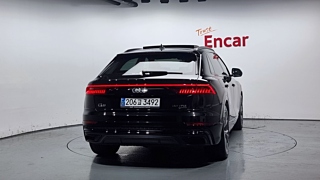 AUDI Q8 4M 2022