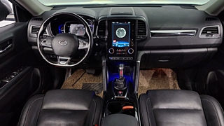 SAMSUNG QM6 2019