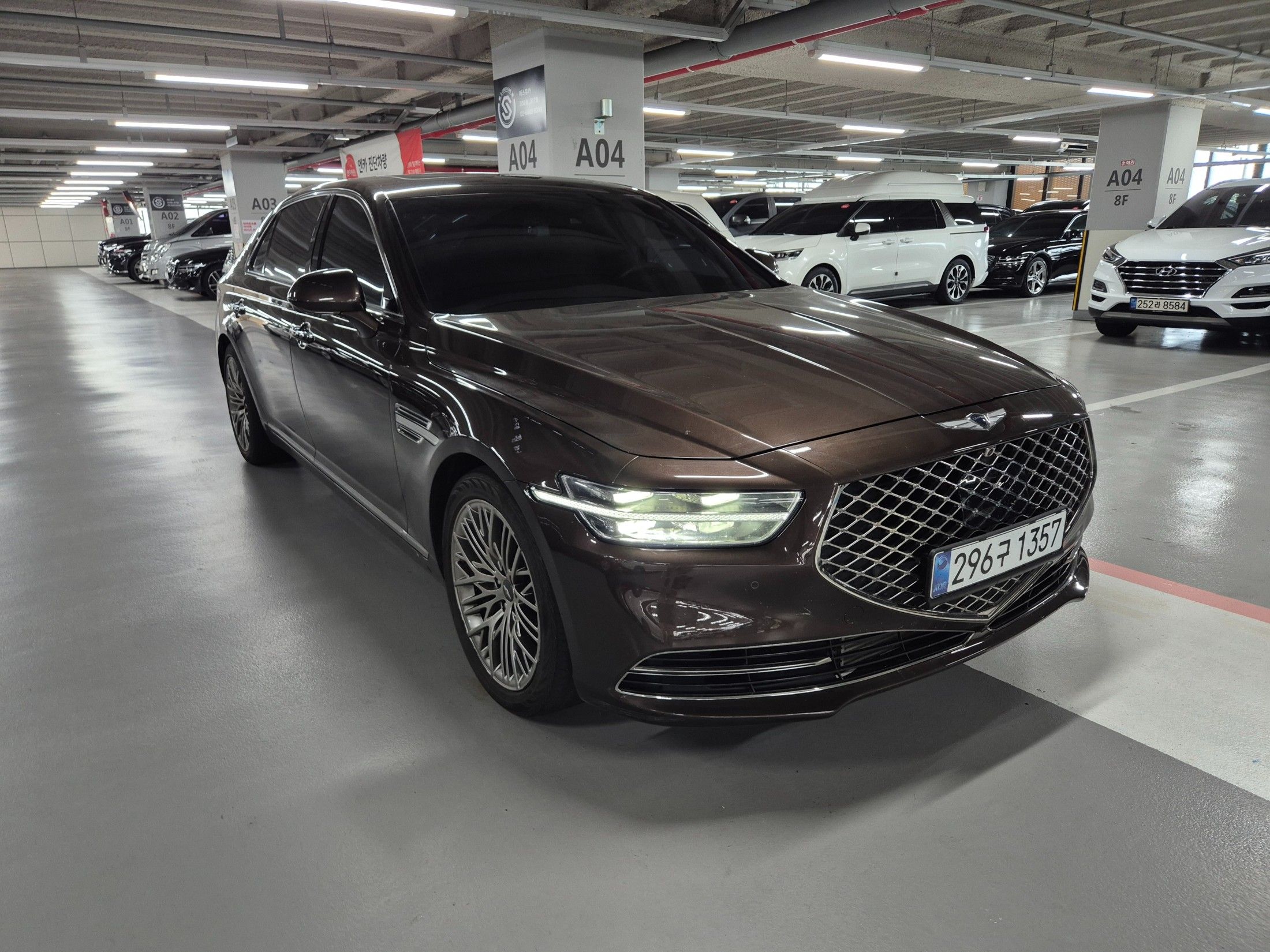 GENESIS G90
