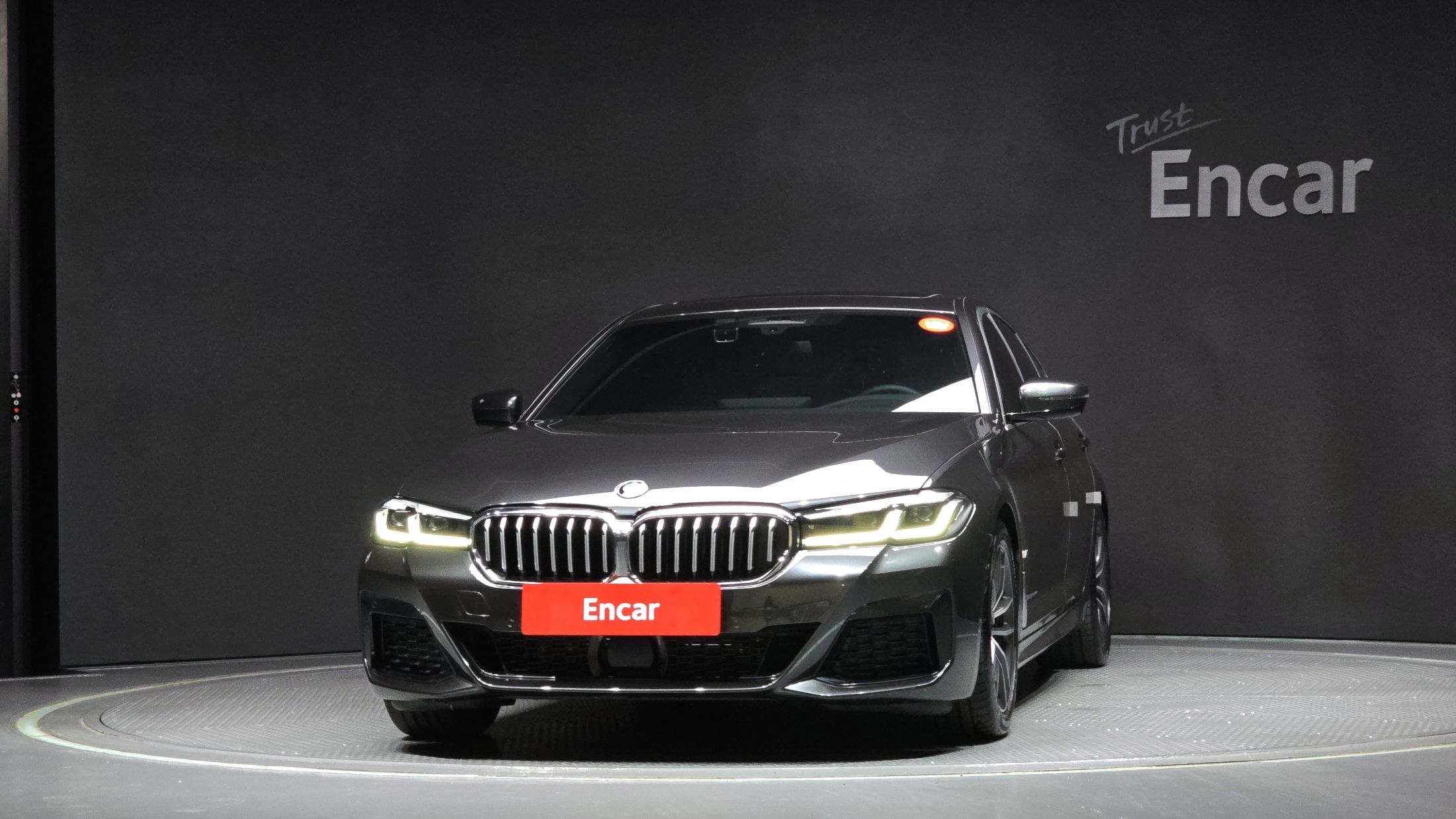 BMW 5-SERIES G30 2020