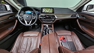 BMW 5-SERIES G30 2018