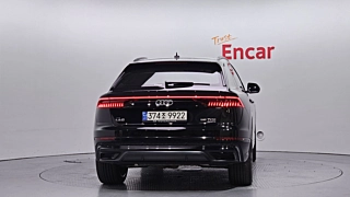AUDI Q8 4M 2023