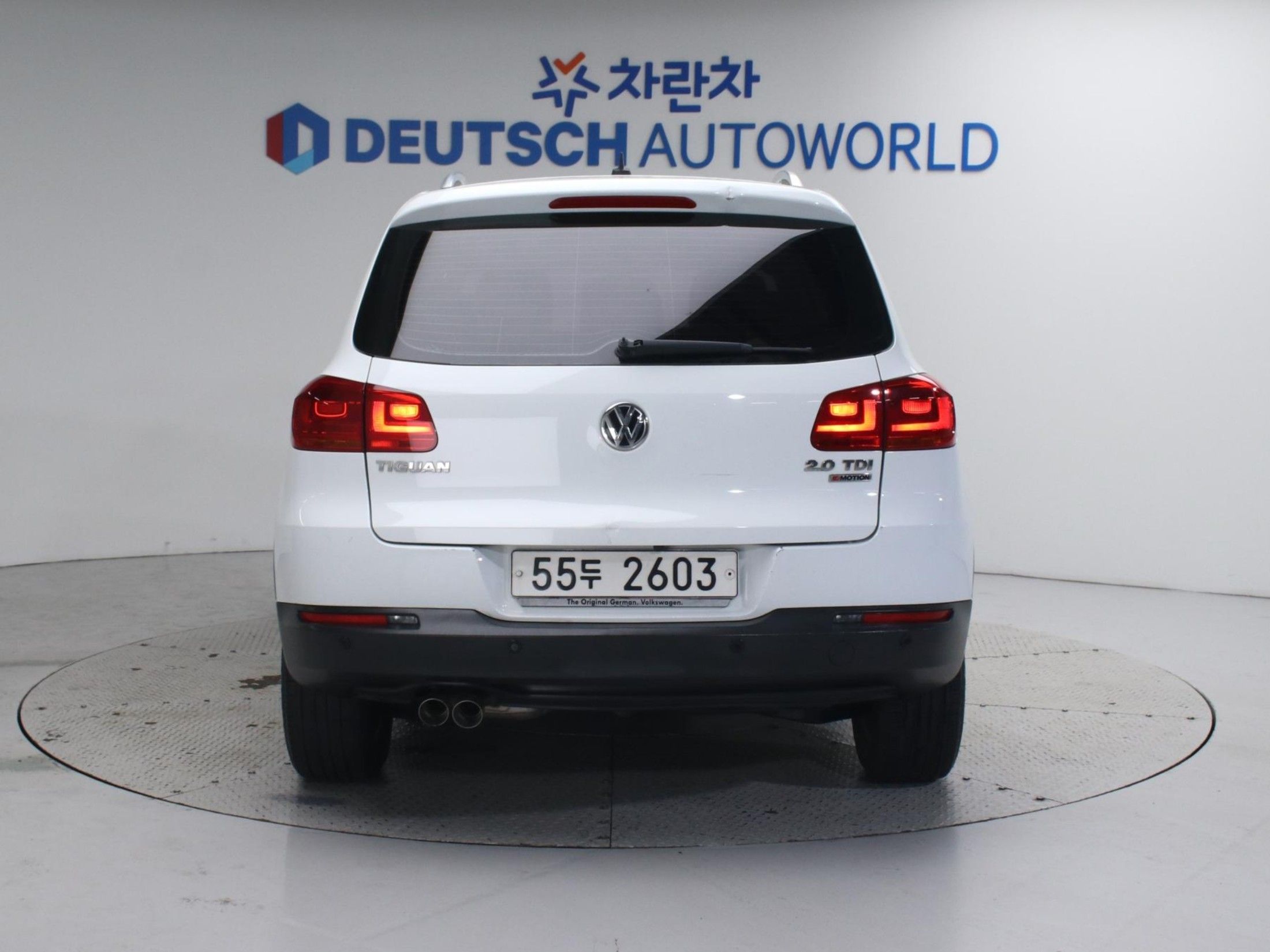 VOLKSWAGEN TIGUAN 2016