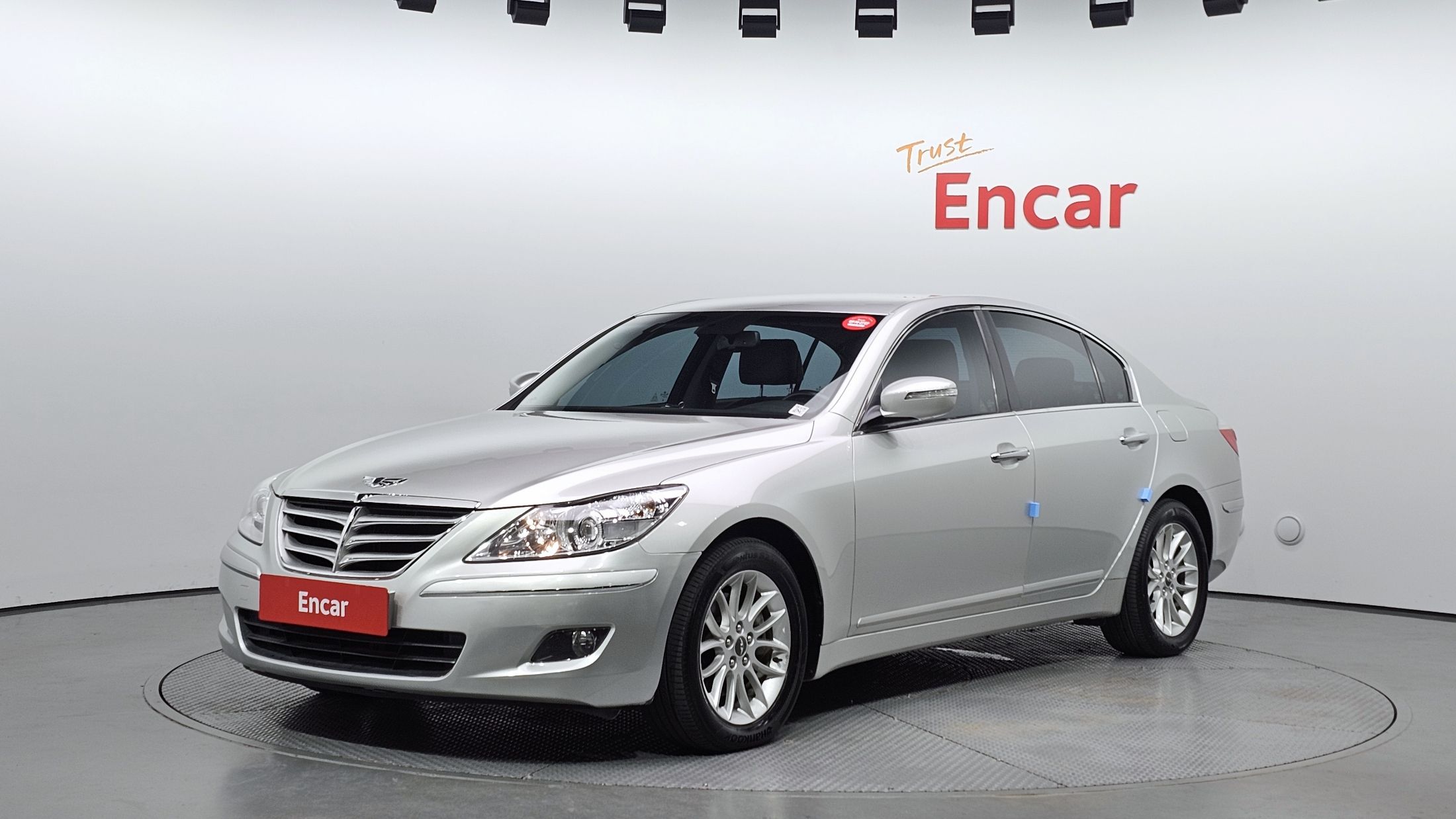 HYUNDAI GENESIS 2010