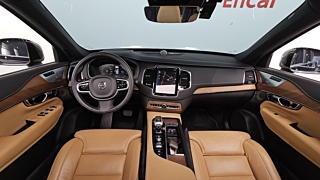 VOLVO XC90 2020