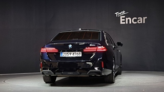 BMW 5-SERIES G60 2023