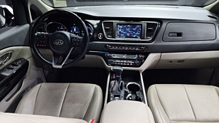 KIA CARNIVAL 2018