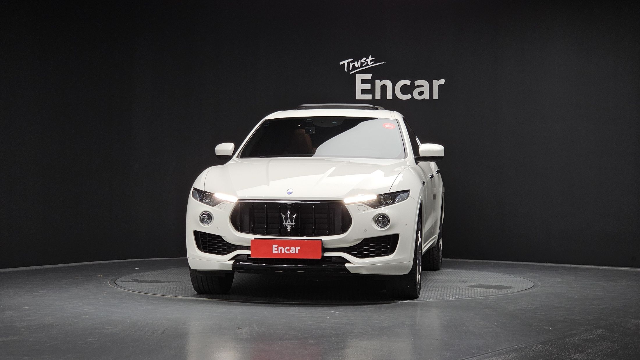 MASERATI LEVANTE 2017