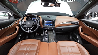 MASERATI LEVANTE 2017