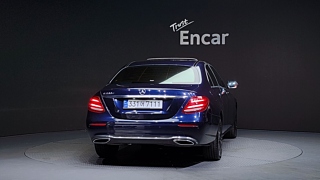 MERCEDES BENZ E-CLASS W213 2020