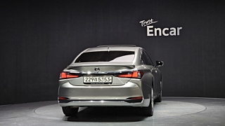 LEXUS ES300H 2024