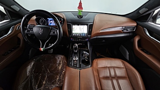 MASERATI LEVANTE 2017