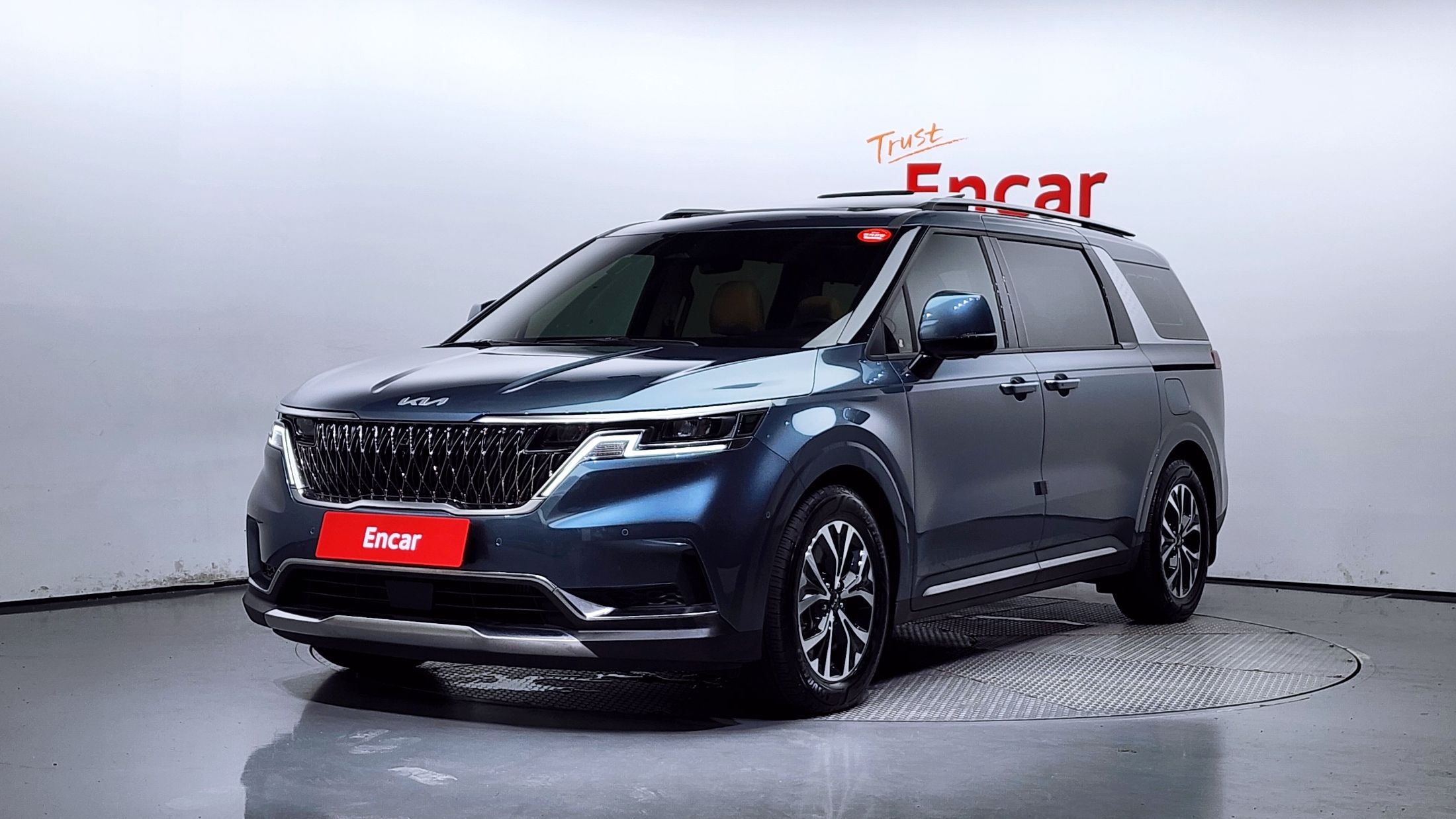 KIA CARNIVAL 2023