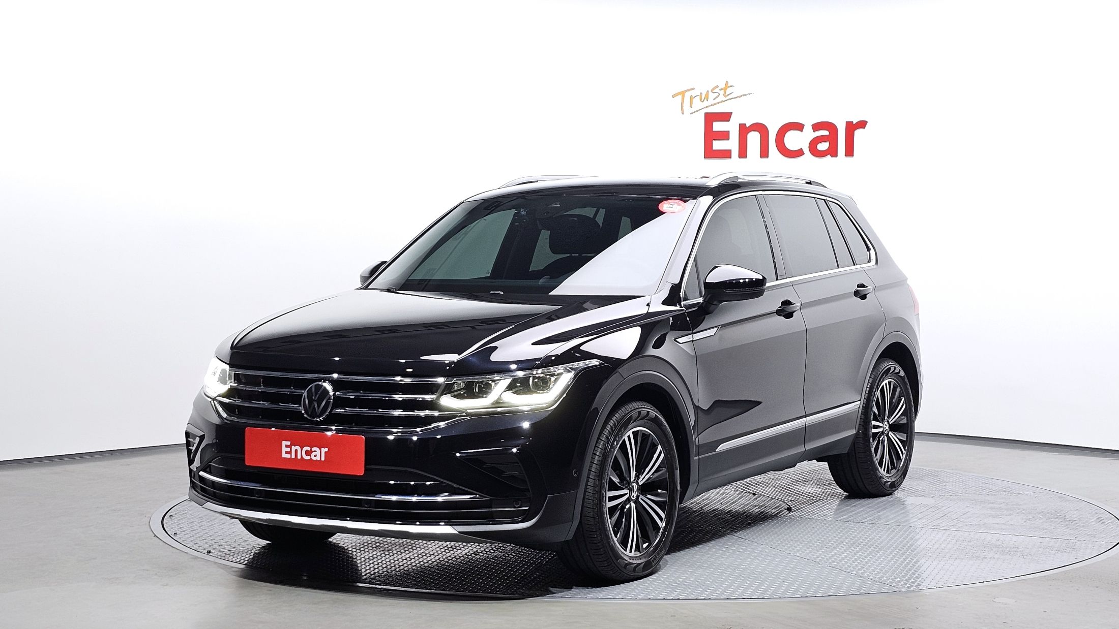 VOLKSWAGEN TIGUAN 2021