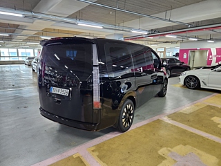 HYUNDAI STARIA 2025