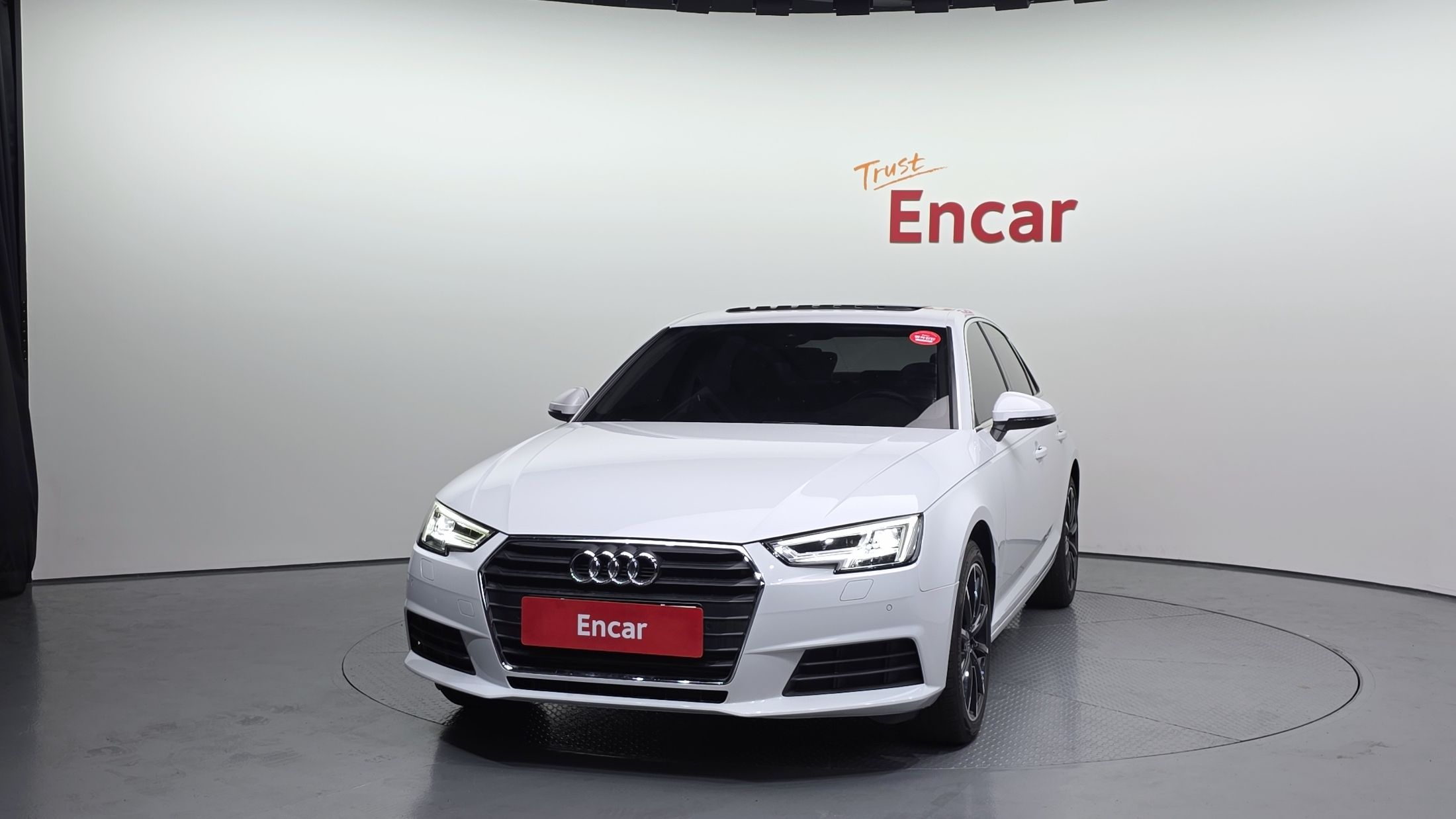 AUDI A4 B9 2019