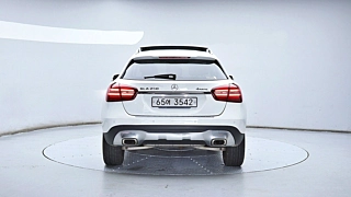 MERCEDES BENZ GLA-CLASS X156 2018