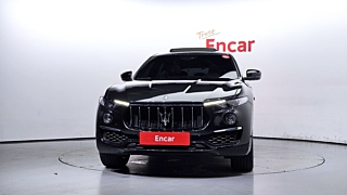 MASERATI LEVANTE 2019