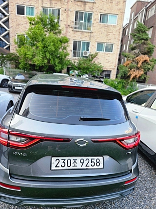 SAMSUNG QM6 2020