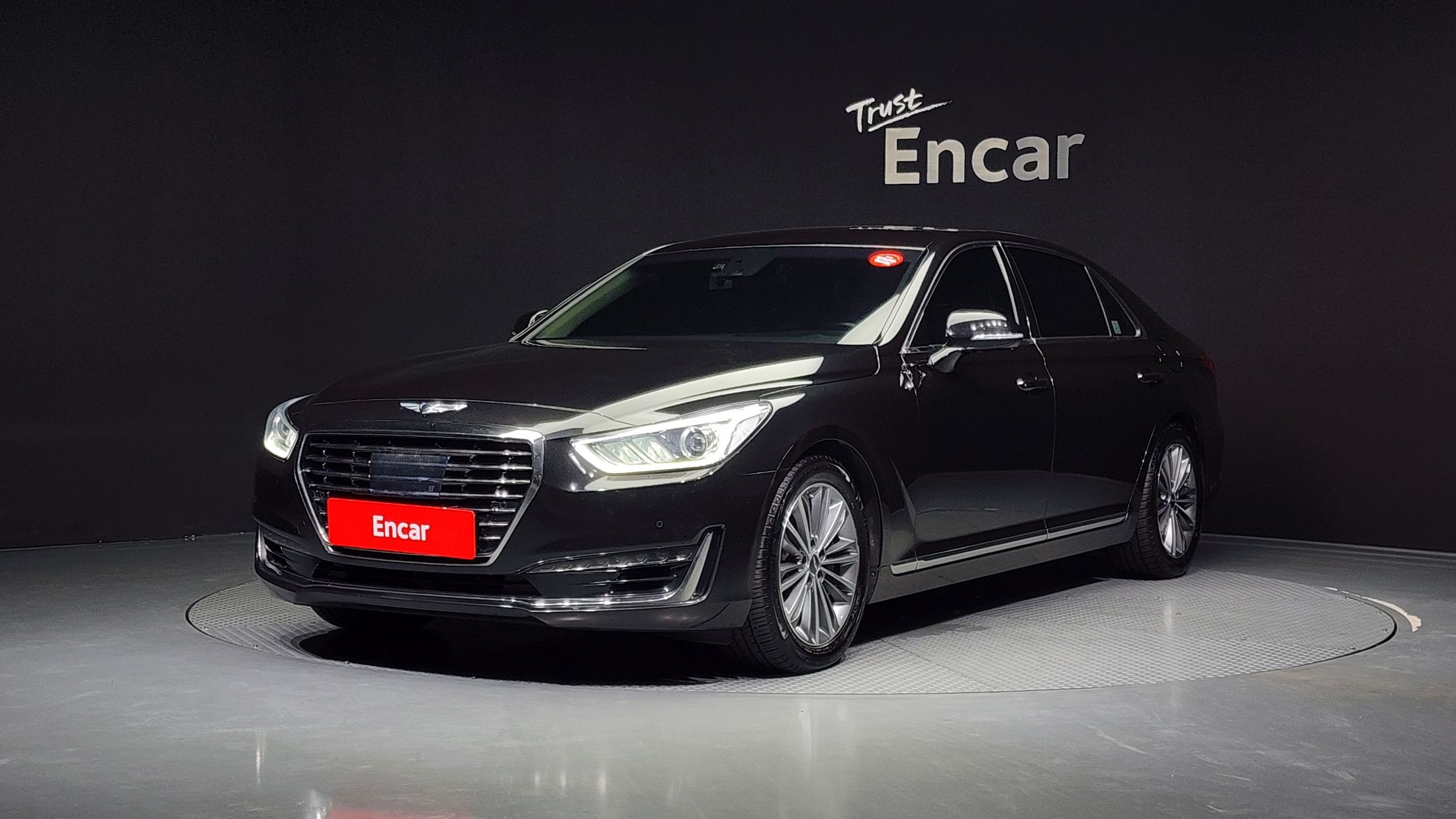GENESIS EQ900 2018