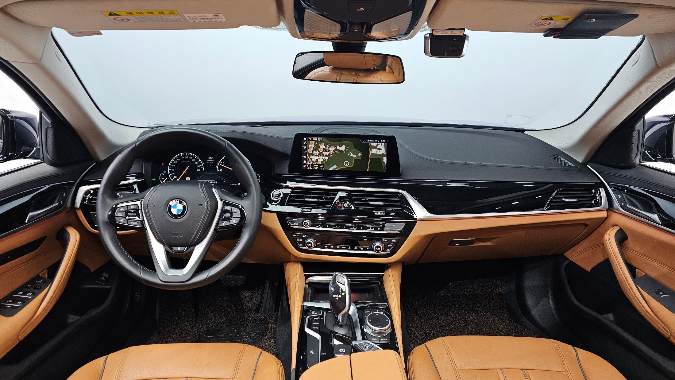 BMW 5-SERIES G30 2019