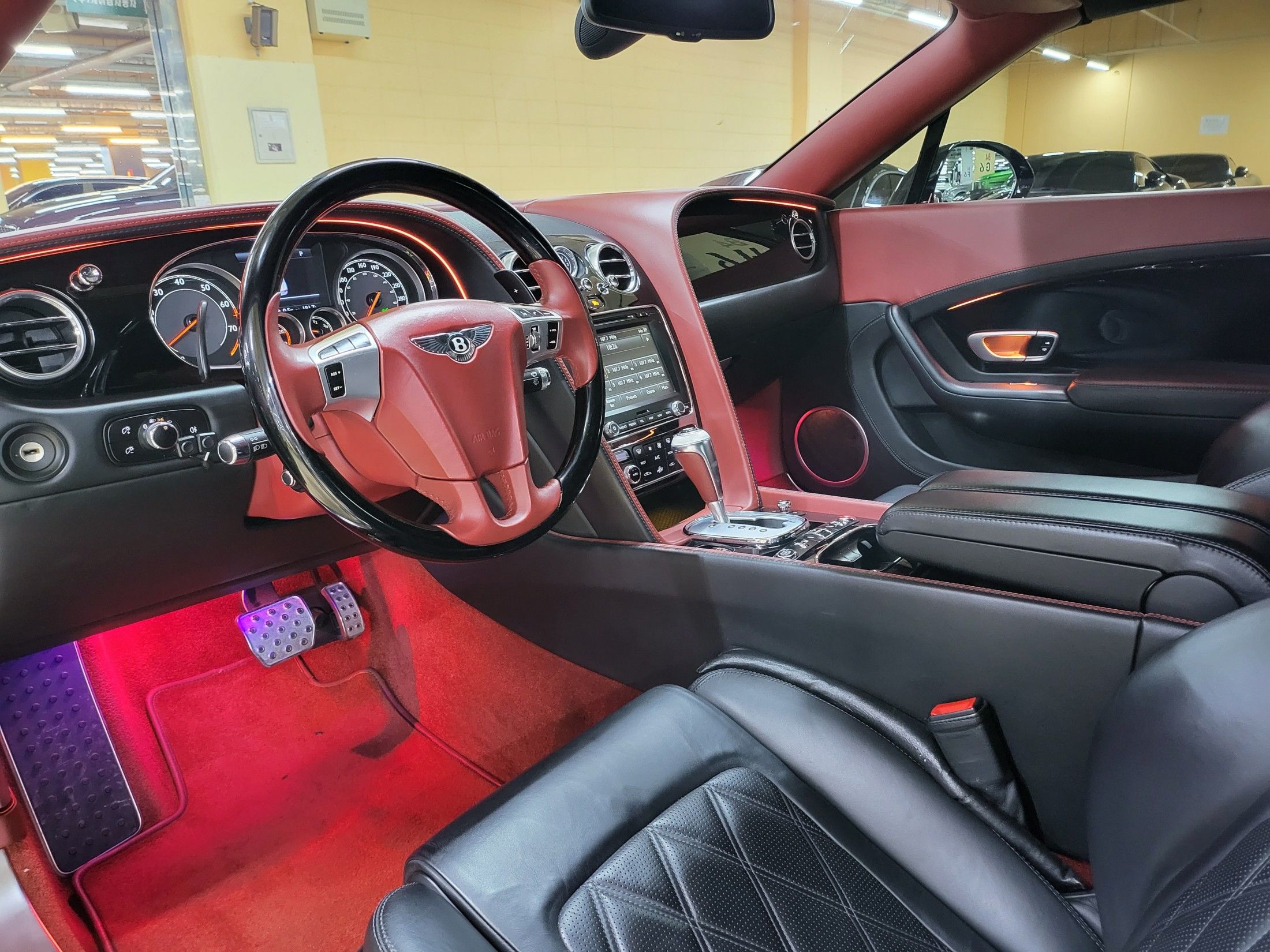 BENTLEY CONTINENTAL GT 2012