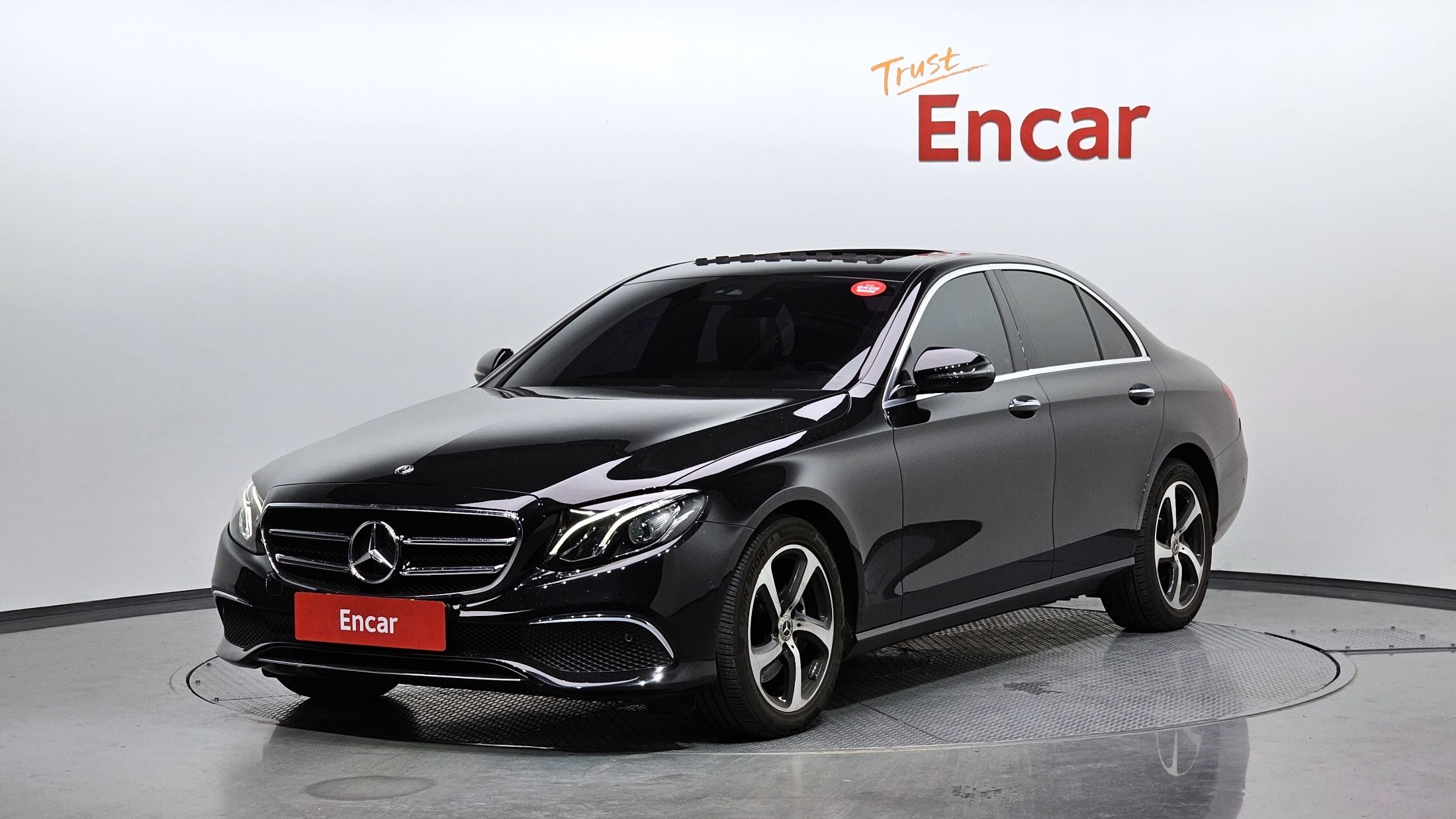 MERCEDES BENZ E-CLASS W213 2020
