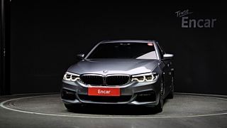 BMW 5-SERIES G30 2019