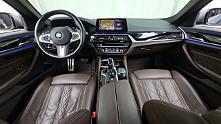 BMW 5-SERIES G30 2019