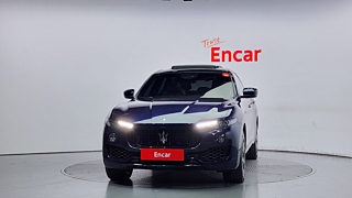 MASERATI LEVANTE 2018