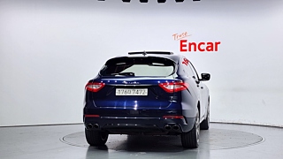 MASERATI LEVANTE 2018