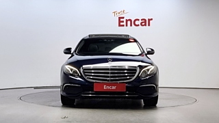 MERCEDES BENZ E-CLASS W213 2019