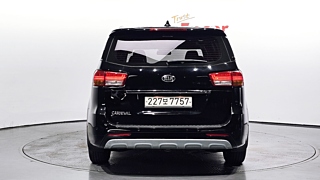 KIA CARNIVAL 2018