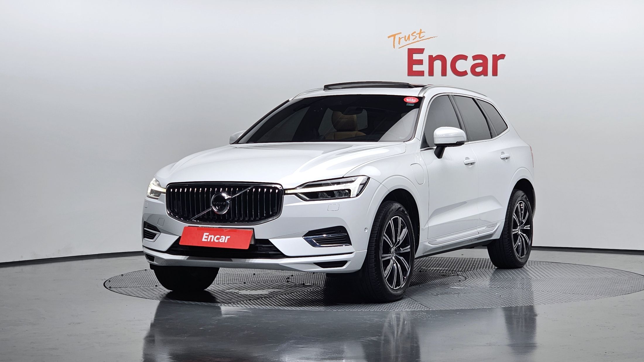 VOLVO XC60 2019